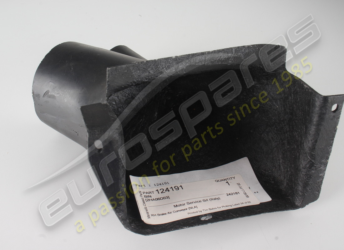 new ferrari rh brake air conveyor. part number 124191 (2)