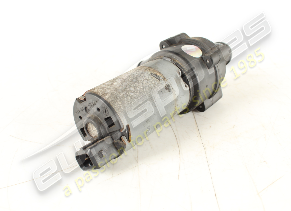 used maserati water recirculation pump. part number 65460300 (3)