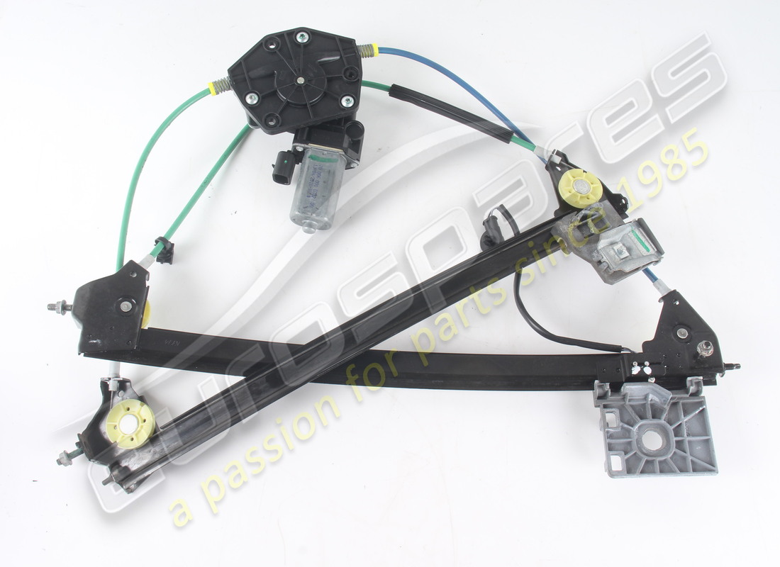USED Ferrari FRONT RH DOOR POWER WINDOW M . PART NUMBER 82127500 (1) USED Ferrari FRONT RH DOOR POWER WINDOW M . PART NUMBER 82127500 (1)