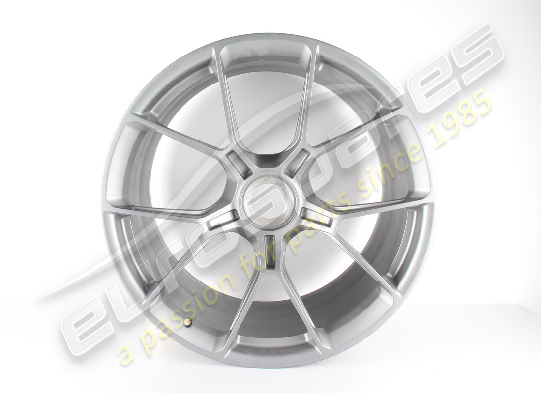 reconditioned porsche alloy wheel dark silver part number 9gt601025r os8