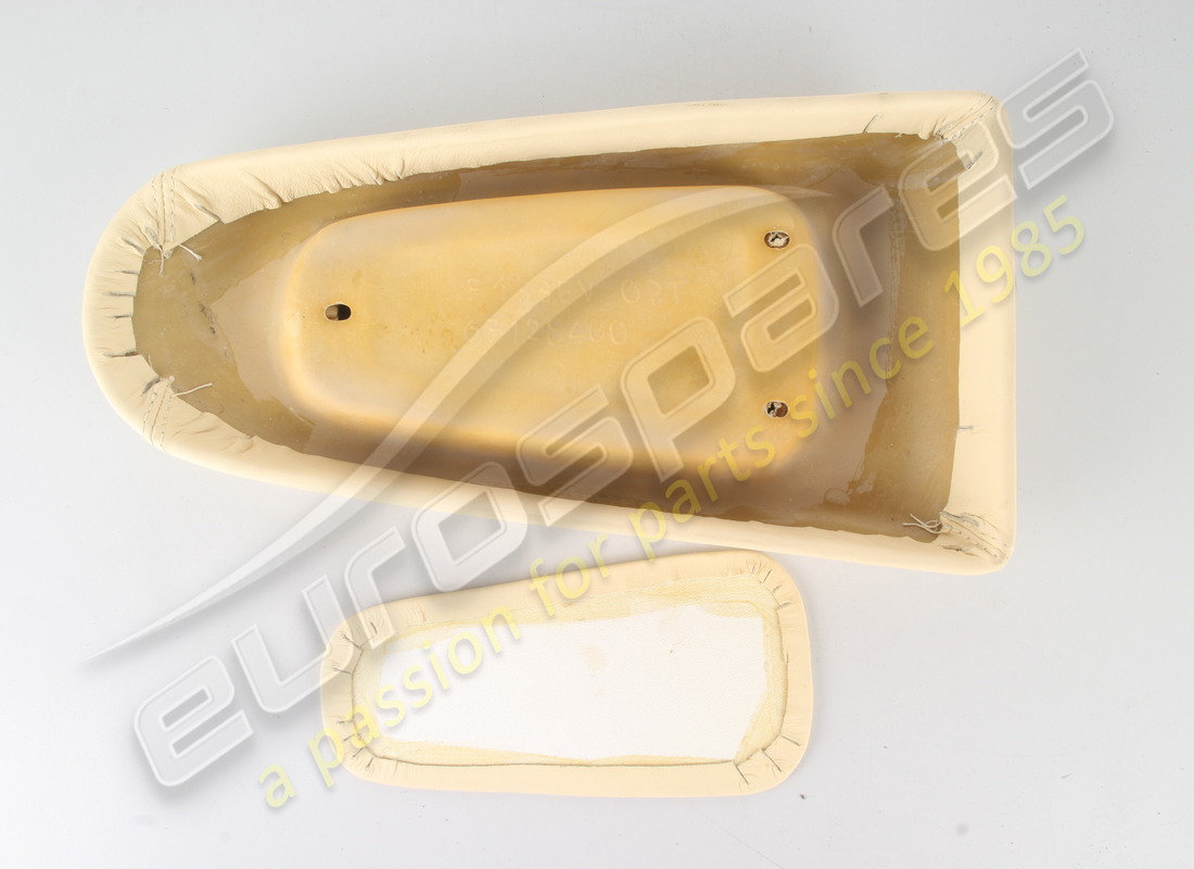 new ferrari bottom holder -p.crema. part number 67128604 (3)