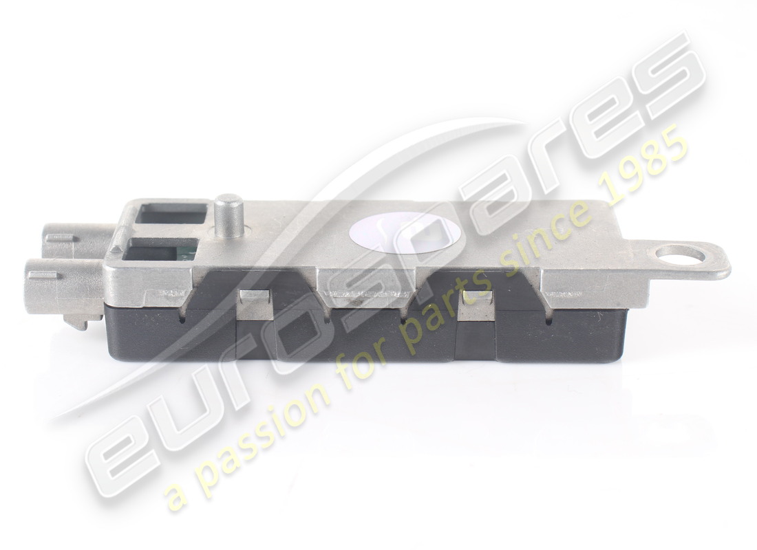 USED FERRARI FM2/DAB AMPLIFIER. PART NUMBER 298613 (4) used ferrari fm2/dab amplifier. part number 298613 (4)