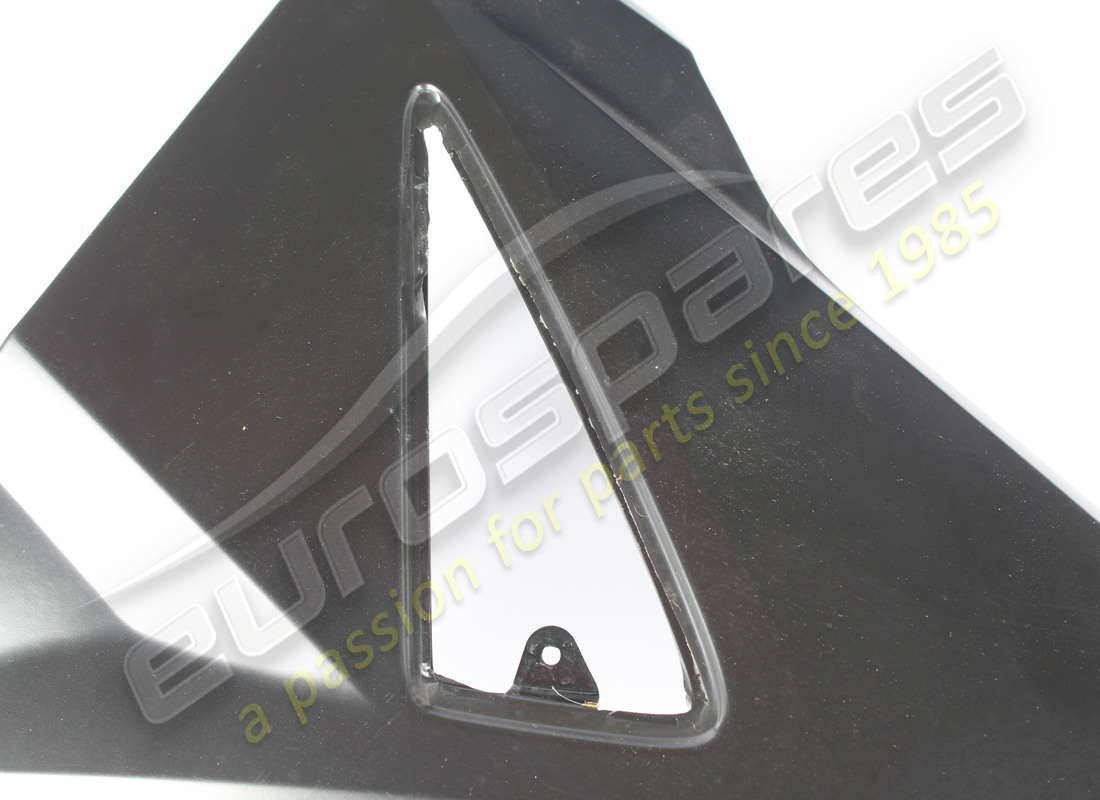 damaged lamborghini rh front fender. part number 4ml821106a (3)