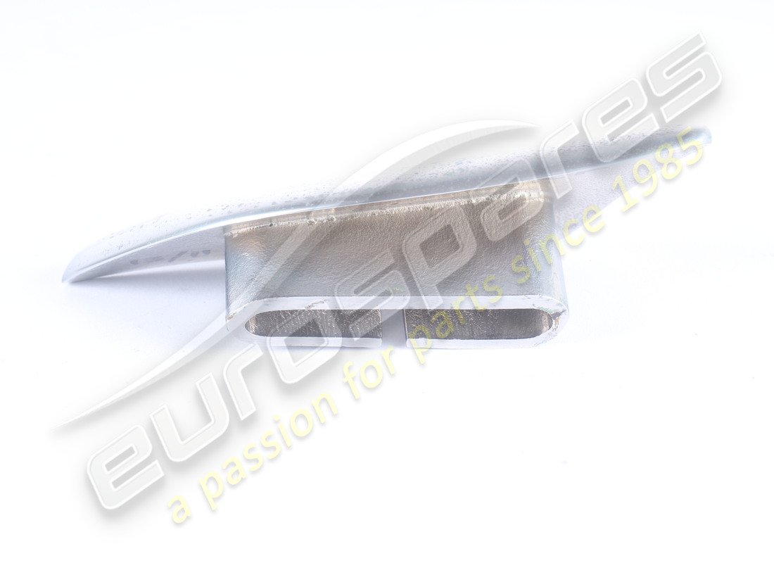 used aston martin bezel, rear seatbelt, rh part number 4g43611b90ad (3)