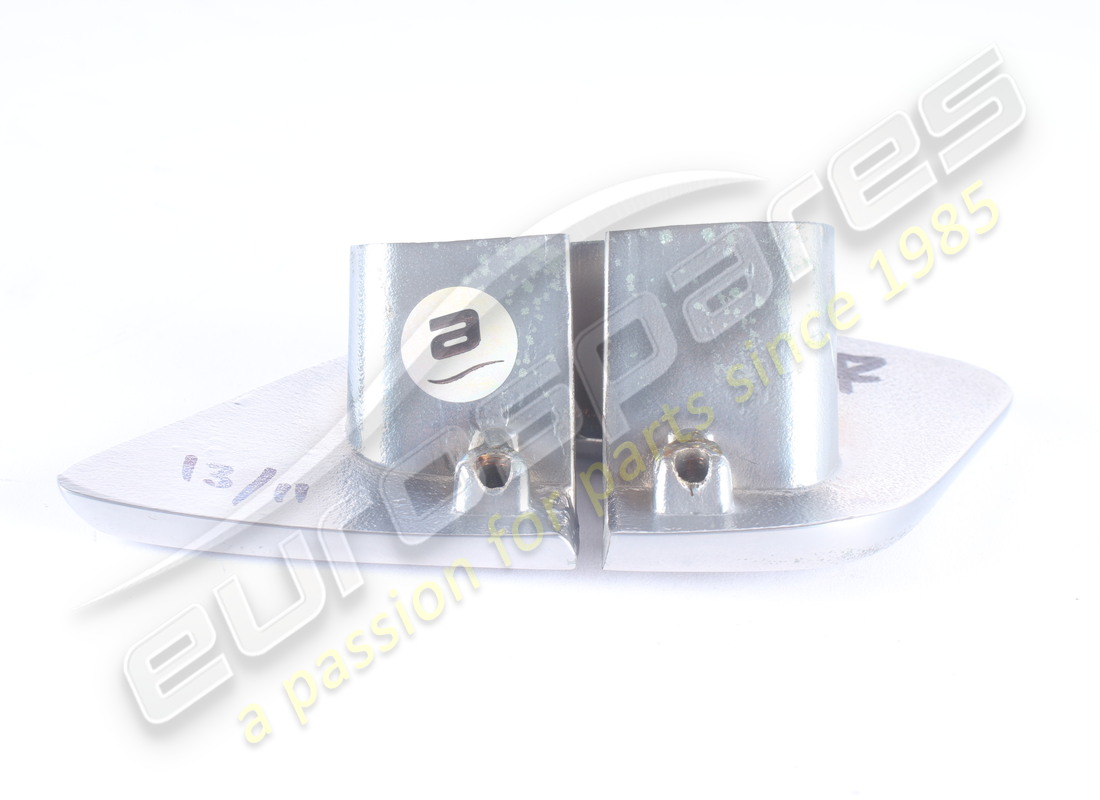 used aston martin bezel, rear seatbelt, rh part number 4g43611b90ad (4)