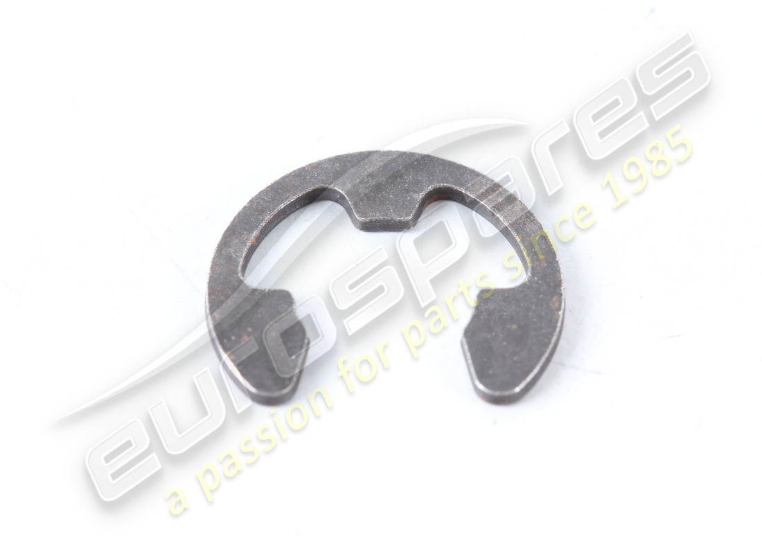 new maserati 3-point circlip d.8. part number 11087970 (1)