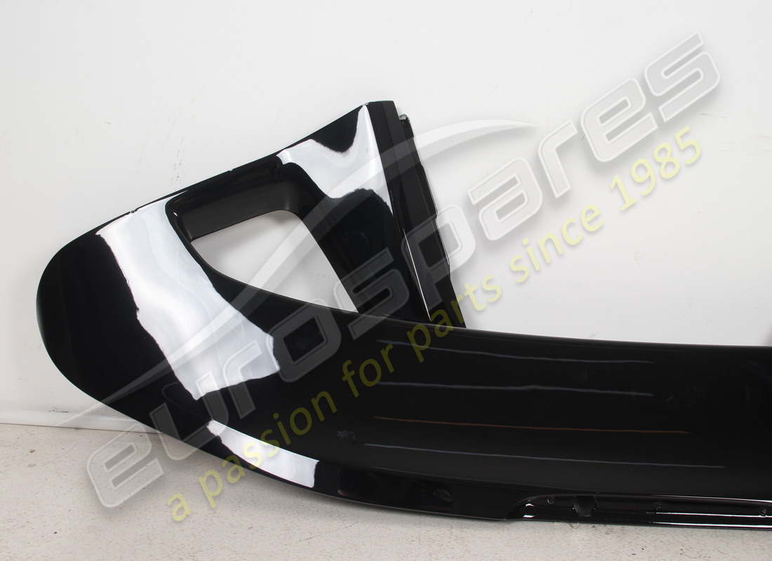 new (other) ferrari complete rear spoiler. part number 949122 (2)