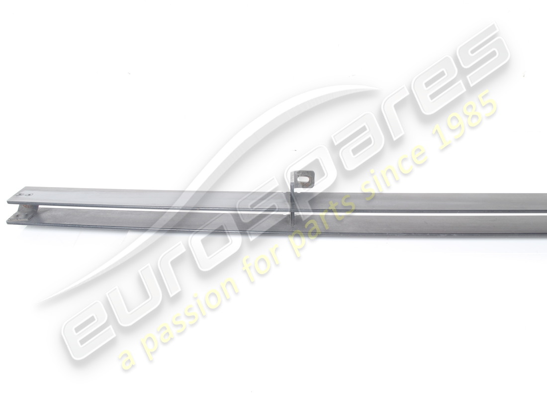 used ferrari front spoiler grille. part number 61797300 (2)