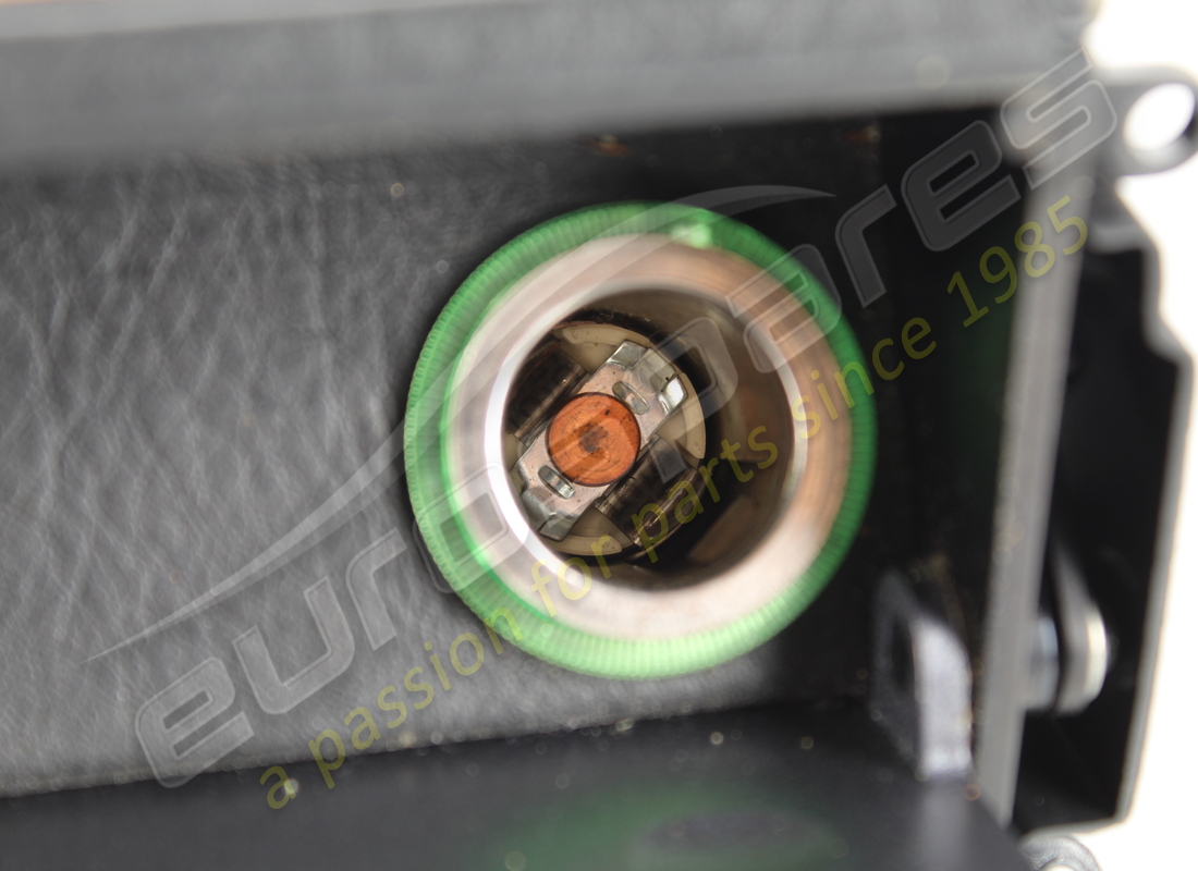 used aston martin ashtray man - plat. part number 4g438010595 (4)