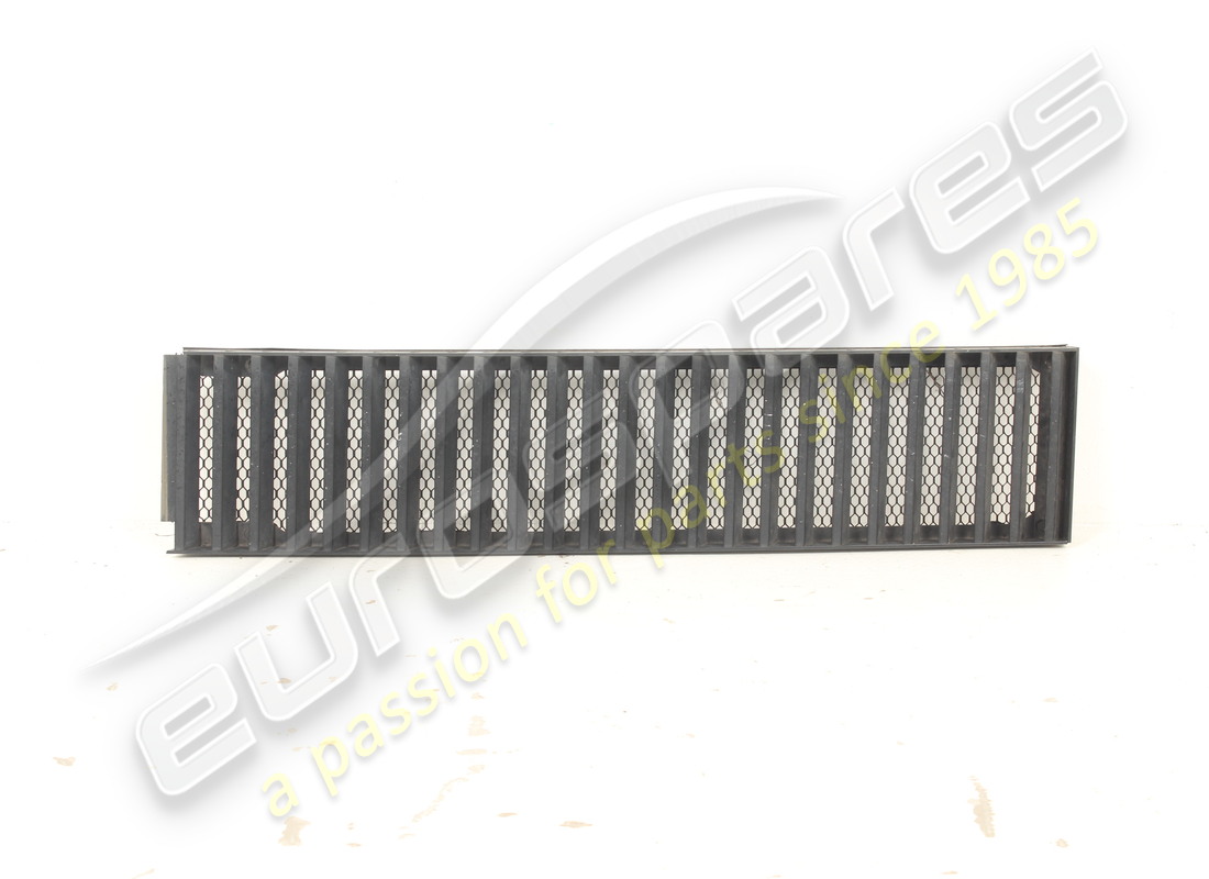 used ferrari rh engine cover top grille. part number 61500000 (2)