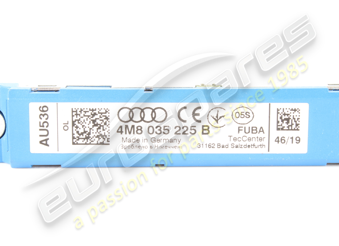 USED LAMBORGHINI ANTENNA AMPLIFIER FM RDW/NAR. PART NUMBER 4M8035225B (3) used lamborghini antenna amplifier fm rdw/nar. part number 4m8035225b (3)