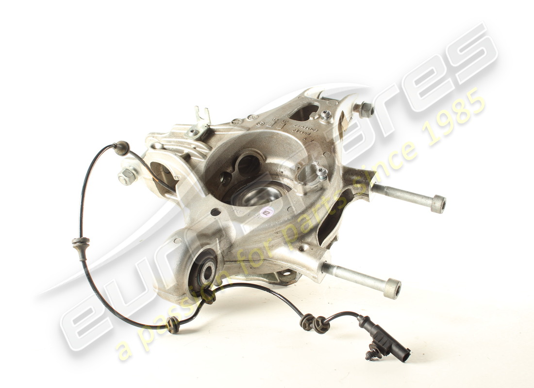 used ferrari complete lh rear hub carrier. part number 843923 (2)