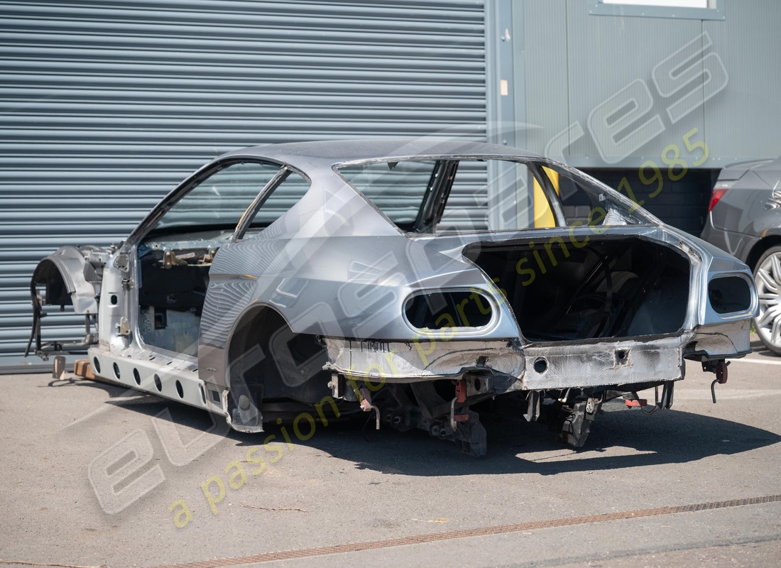used ferrari complete bodyshell. part number 65887700 (8)