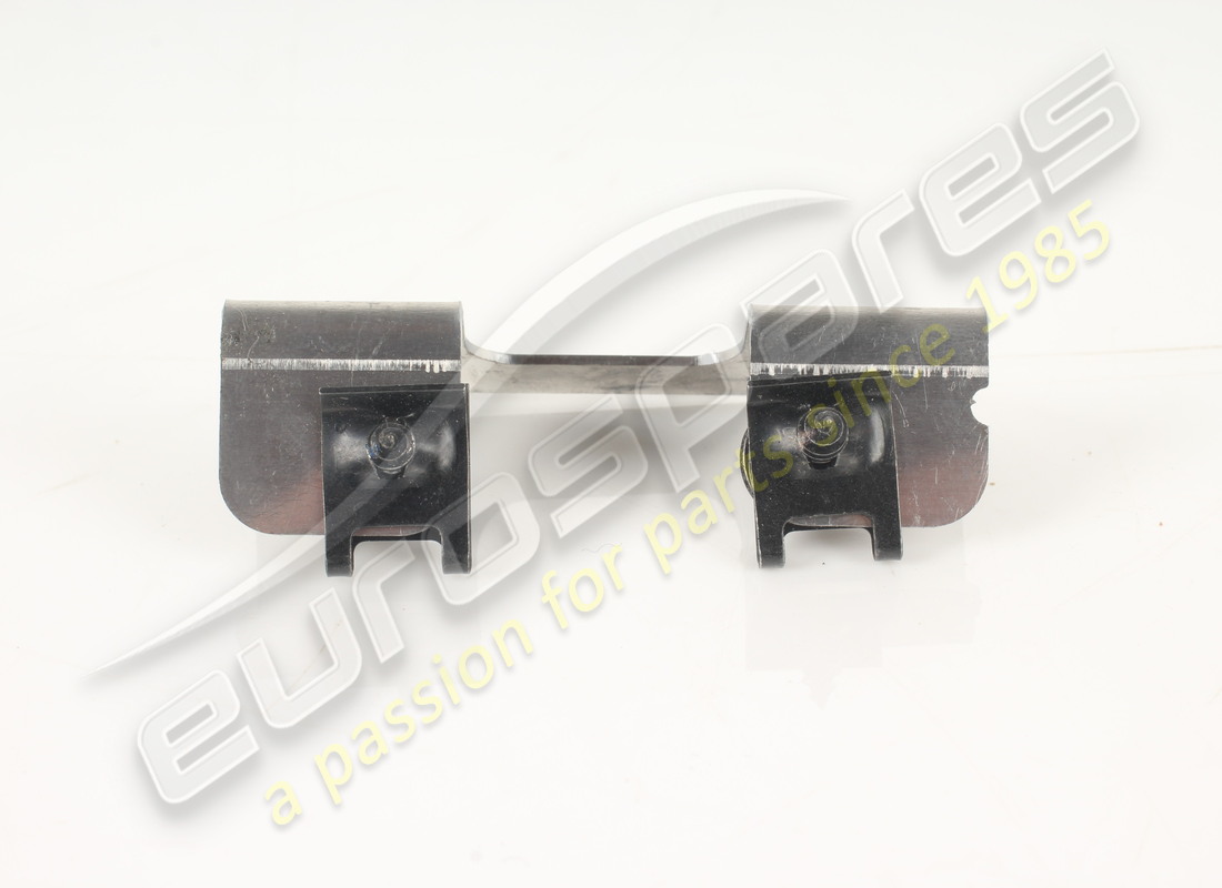 used ferrari infoled fixing bracket. part number 69157200 (2)