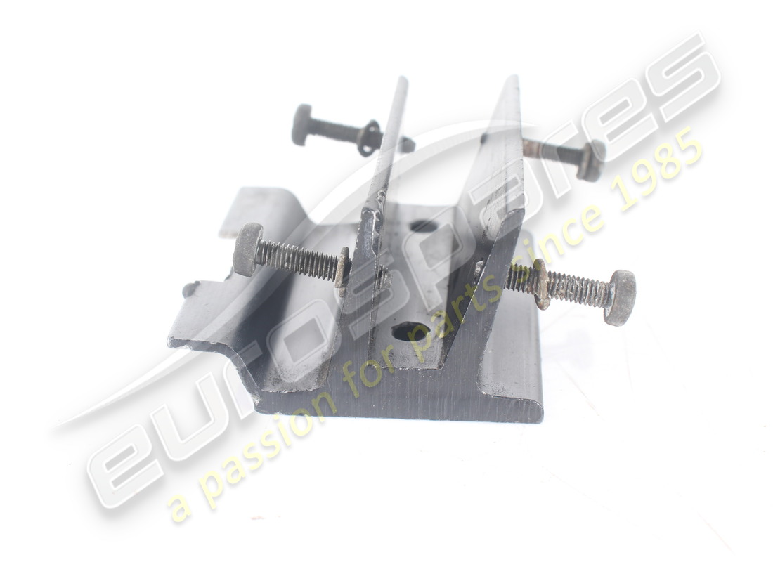 USED MASERATI SUPPORT. PART NUMBER 363201316 (4) used maserati support. part number 363201316 (4)