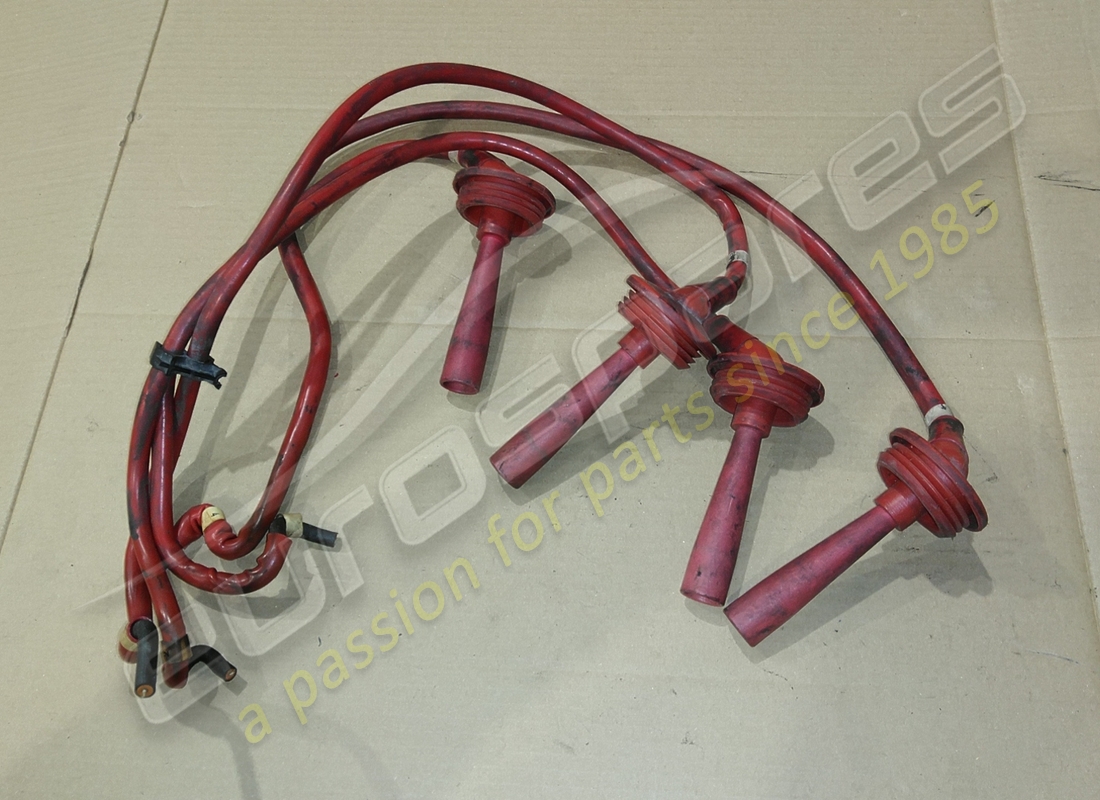 USED Ferrari LH HT LEAD SET (RED) 1 HEAD SET INCLUDING COIL LEAD . PART NUMBER 118826 (1)