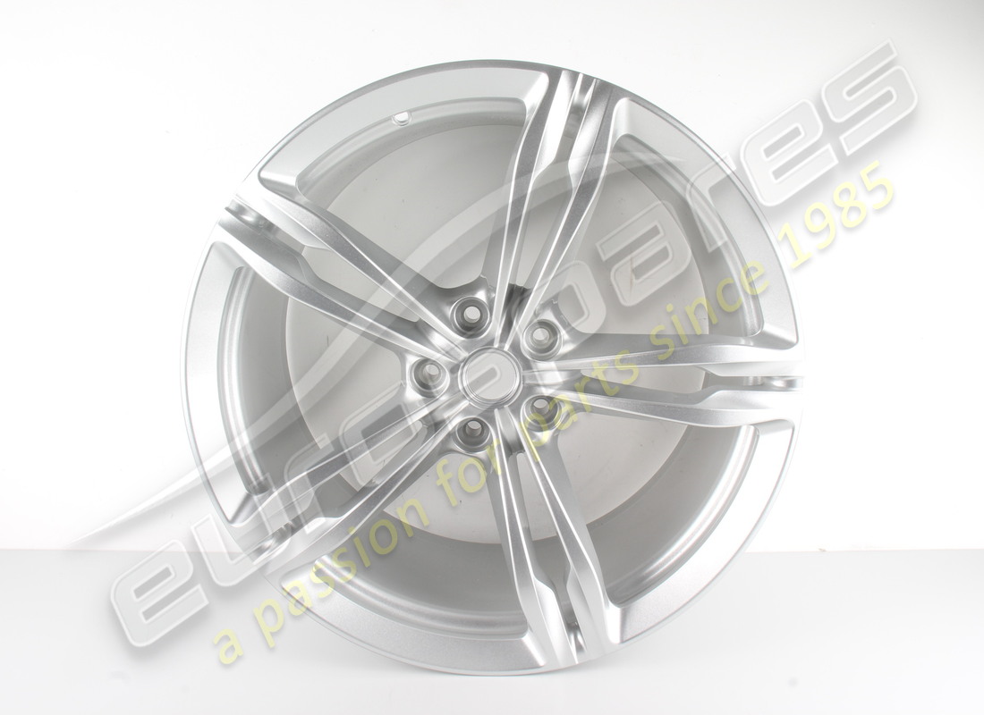 RECONDITIONED Ferrari REAR WHEEL . PART NUMBER 328457 (1)