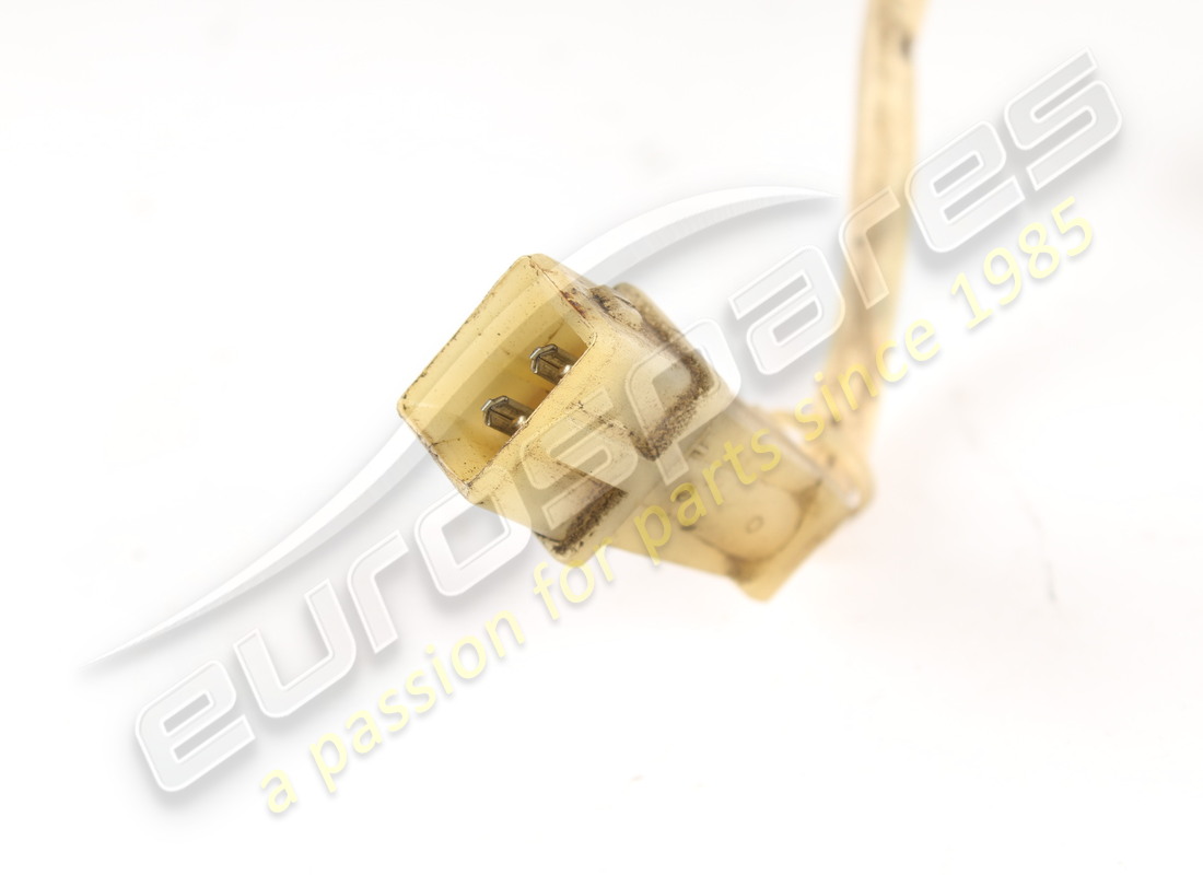 used ferrari sensor white terminal. part number 119052 (2)