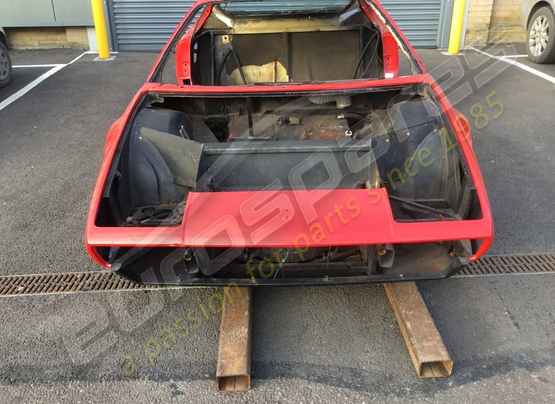 used eurospares ferrari 308 gt4 dino (1979) rhd bodyshell & chassis. part number eap1390100 (2)