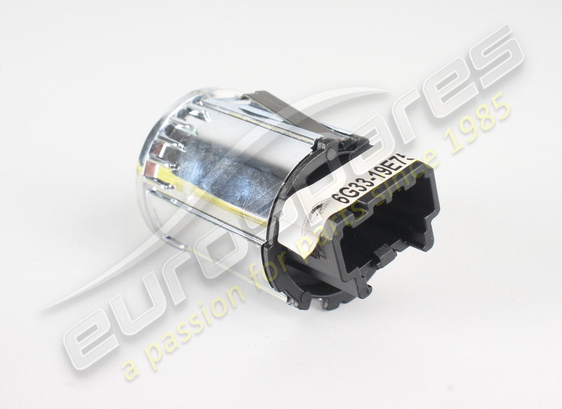 damaged aston martin switch, air conditioning recirc assembly. part number 6g3319e755aa (2)
