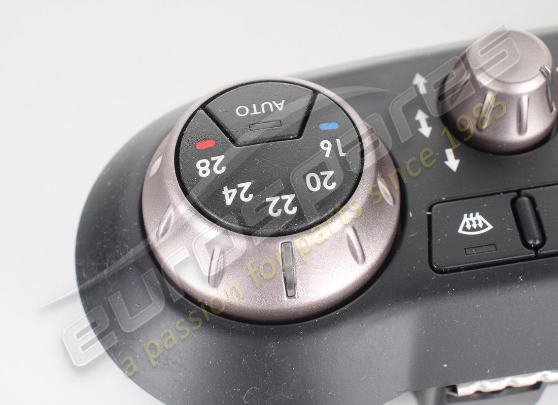 new (other) ferrari air conditioning control panel. part number 267691 (6)