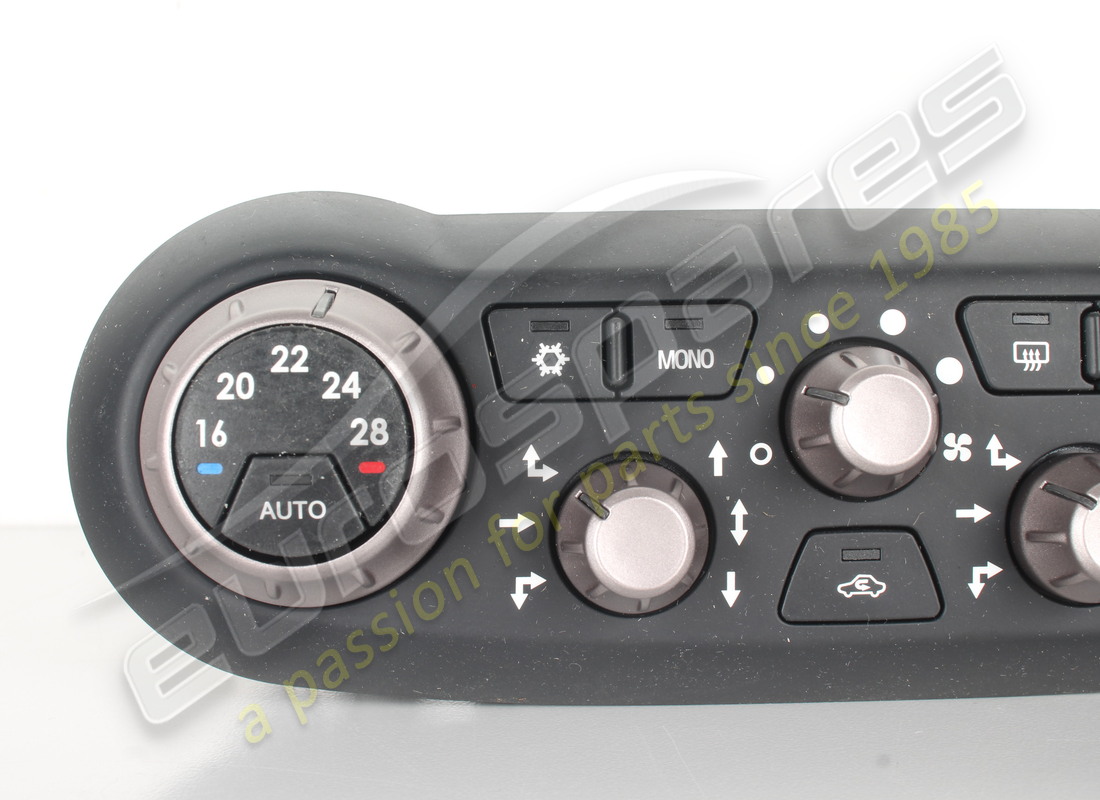 new (other) ferrari air conditioning control panel. part number 267691 (2)