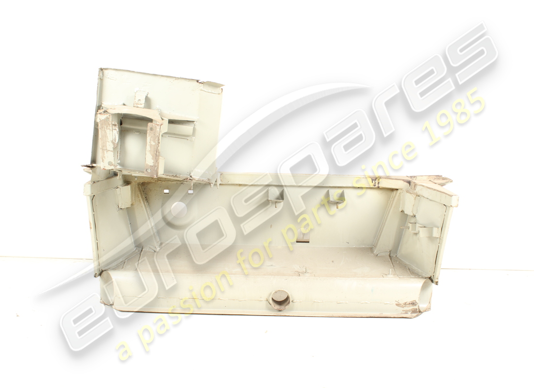 new ferrari testarossa front frame complete. part number 70000677 (1)