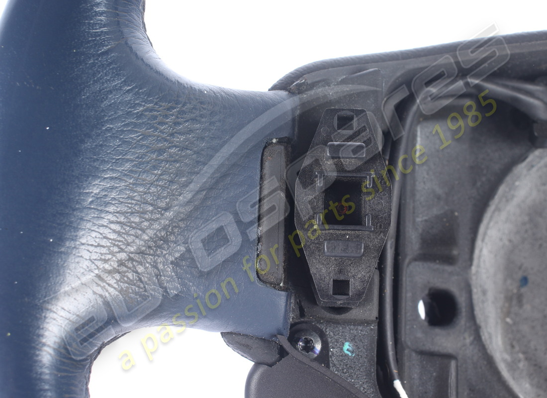 used aston martin steering wheel, leather, cruise, bluetooth. part number 6g433600dbw (2)