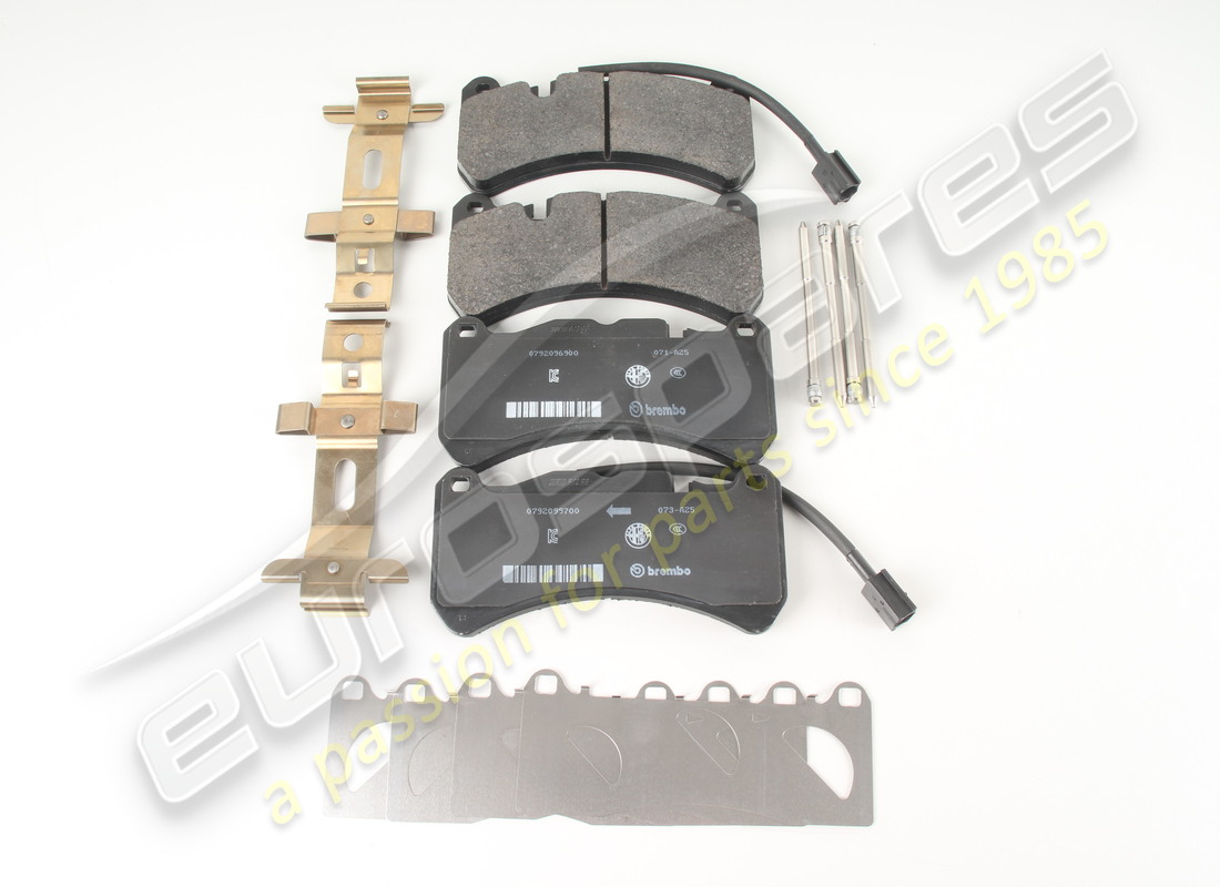 new maserati front pad kit. part number 673012866 (1)
