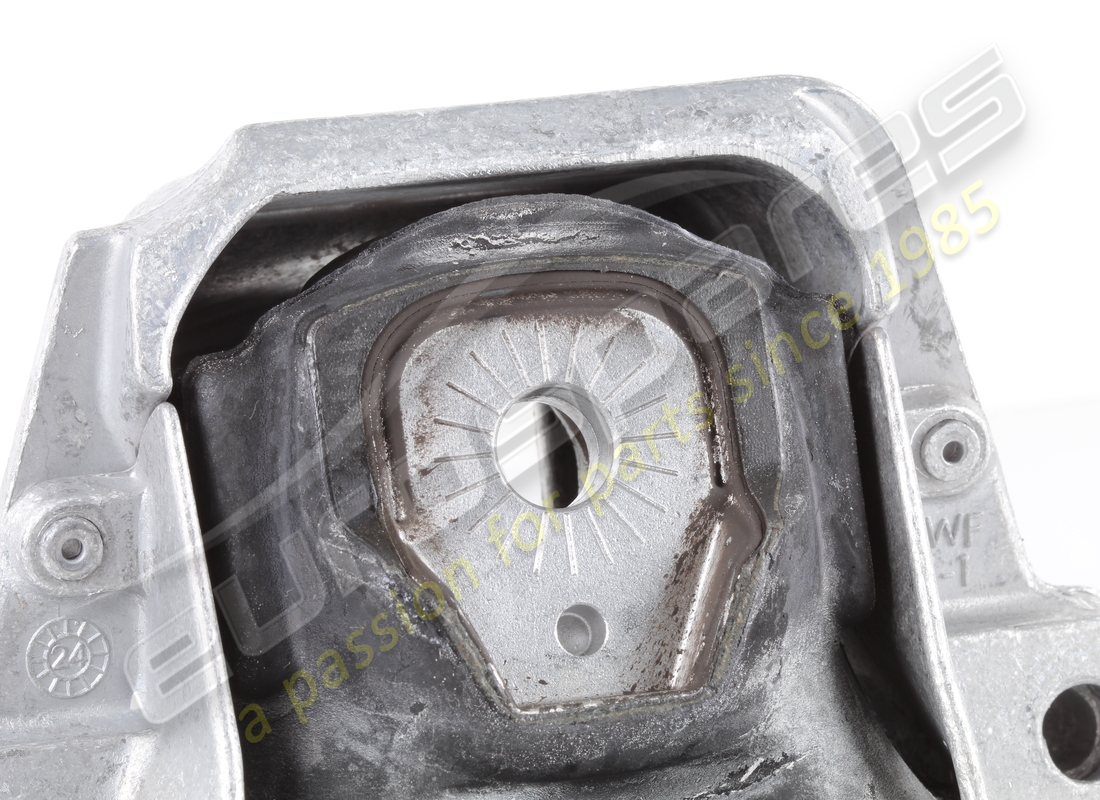 new porsche engine mounting right active engine mount. part number 8r0199381ak (3)