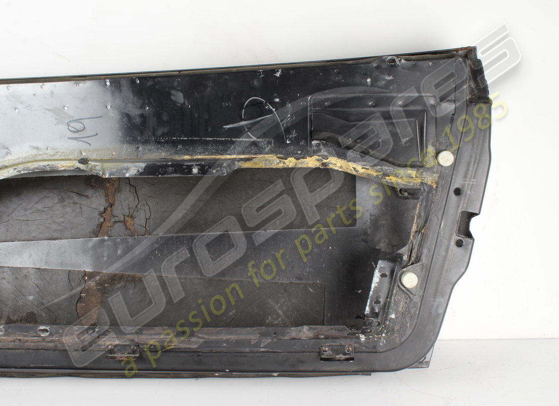 used ferrari rh door. part number 64710100 (6)