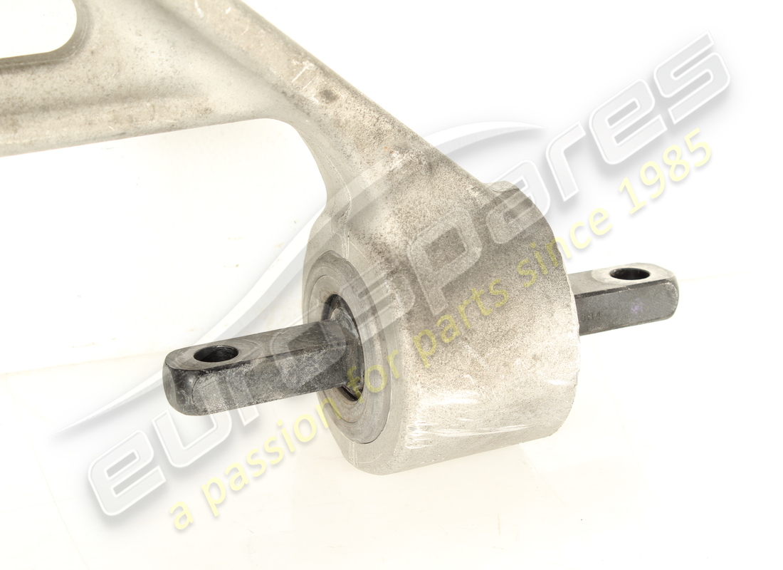 used ferrari complete rh front lower arm. part number 268897 (4)