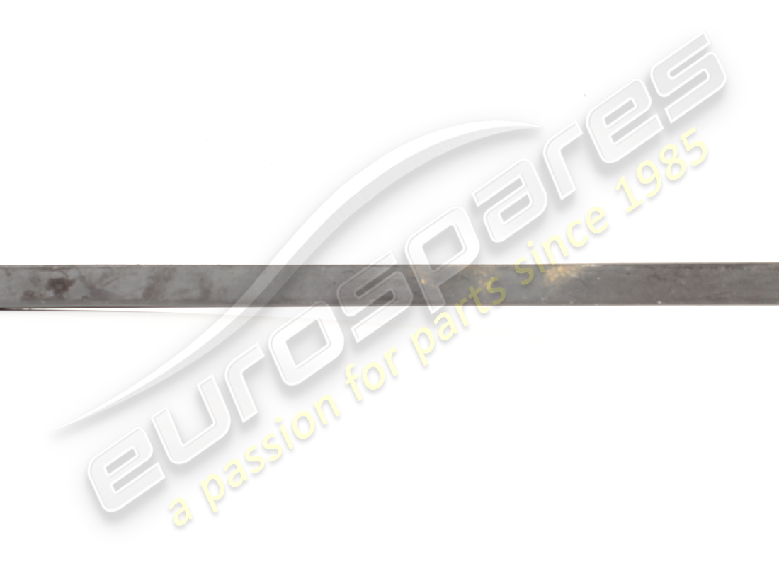 used ferrari rh rear door glass channel gts. part number 60292208 (3)