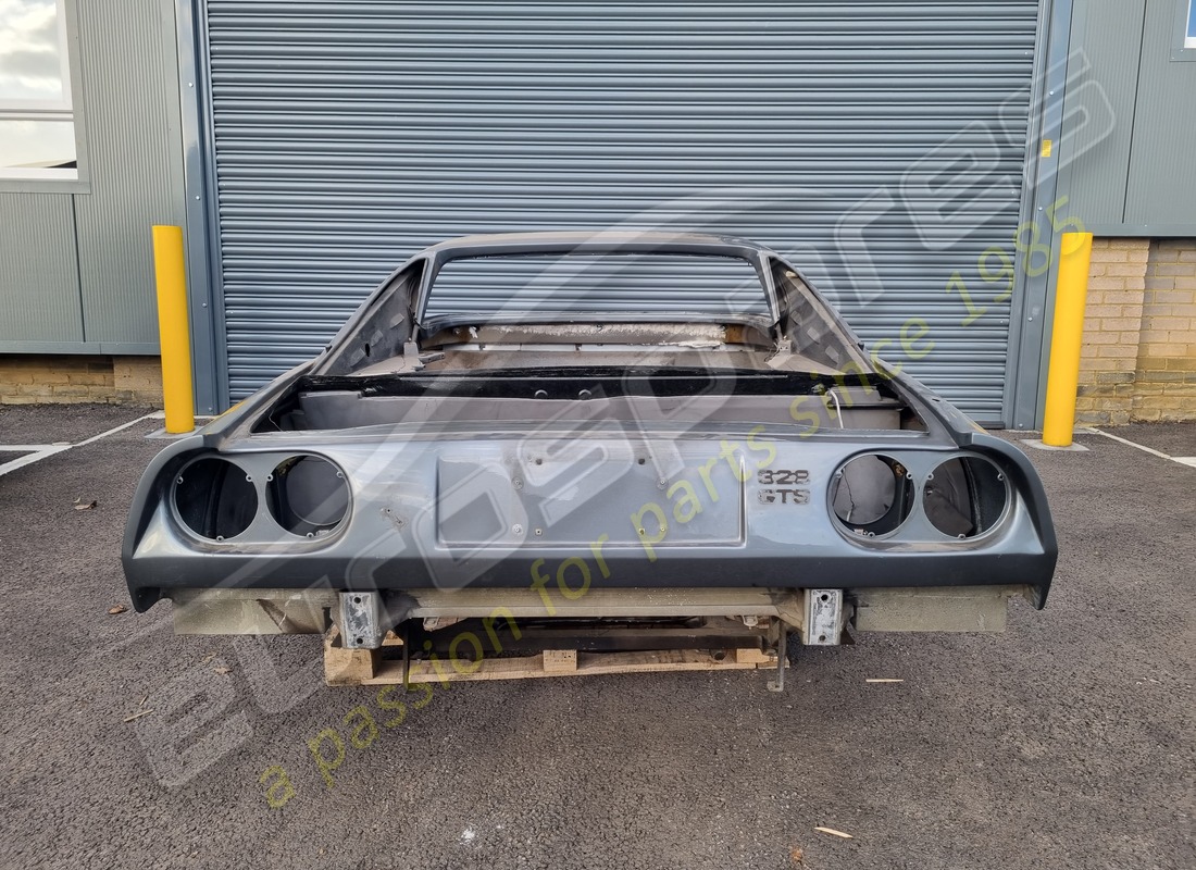 USED Ferrari REAR PANEL COMPLETE GTS . PART NUMBER 61901700 (1)