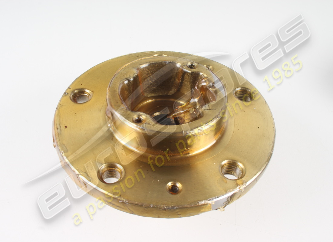 new ferrari front hub. part number 124463 (3)