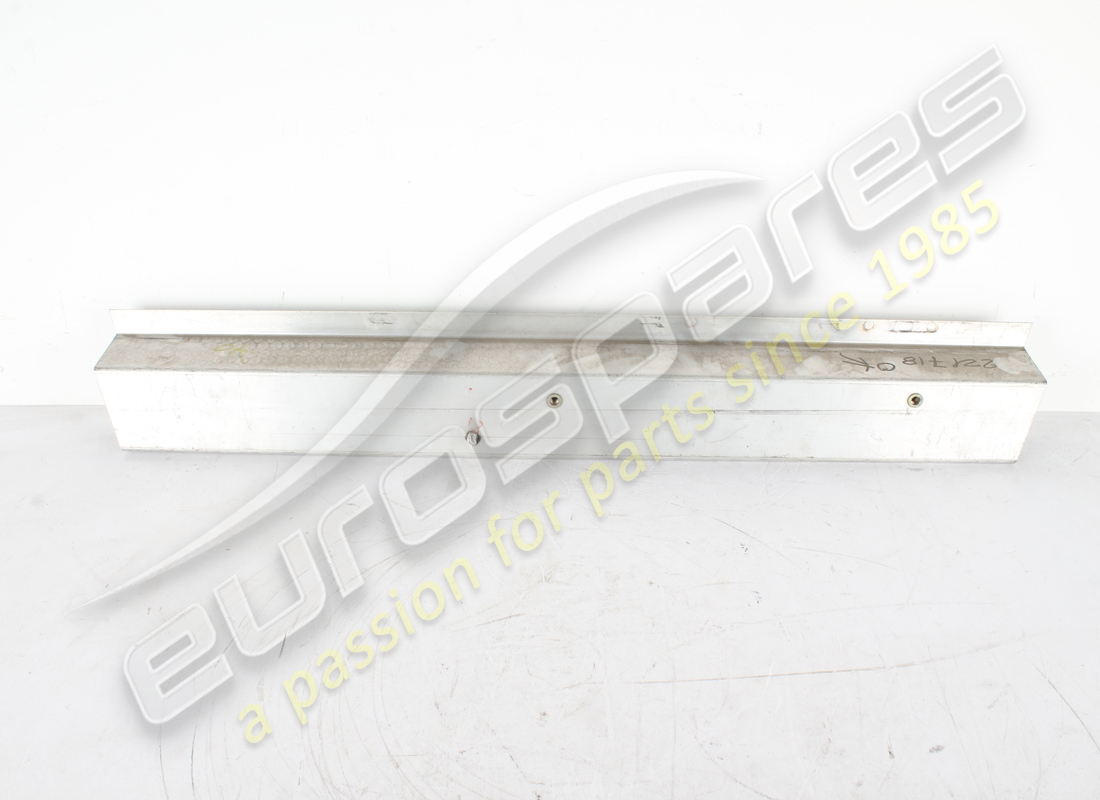 new ferrari casting link cross member. part number 985221718 (1)