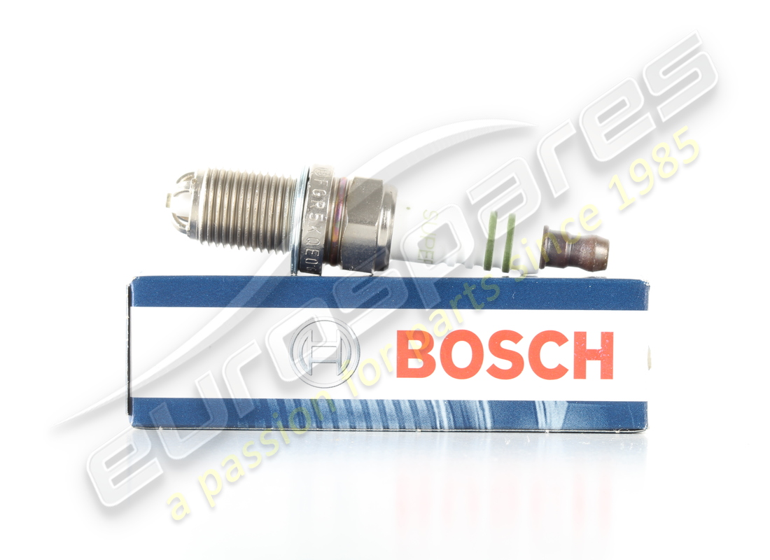 NEW BOSCH SPARK PLUG - FGR 5KQE0 - D - MJ 2002>>. PART NUMBER 99917022390 (1) new bosch spark plug - fgr 5kqe0 - d - mj 2002>>. part number 99917022390 (1)