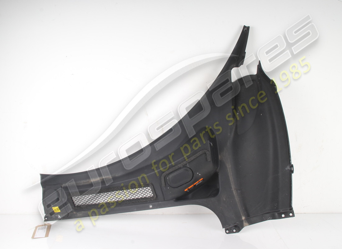 USED Ferrari MOSTRINA SOTTOPARABREZZA SX . PART NUMBER 792373 (1)