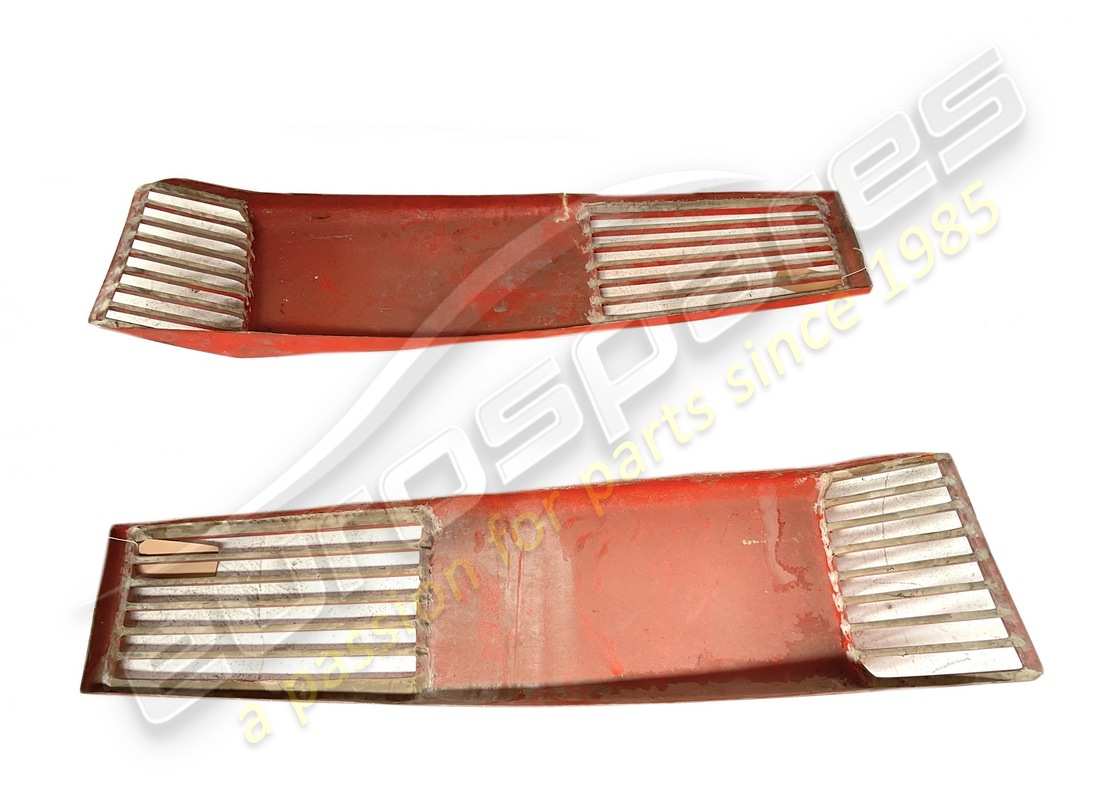 new eurospares lamborghini countach 25th rh & lh rear air intake (modified). part number eap1447569 (3)