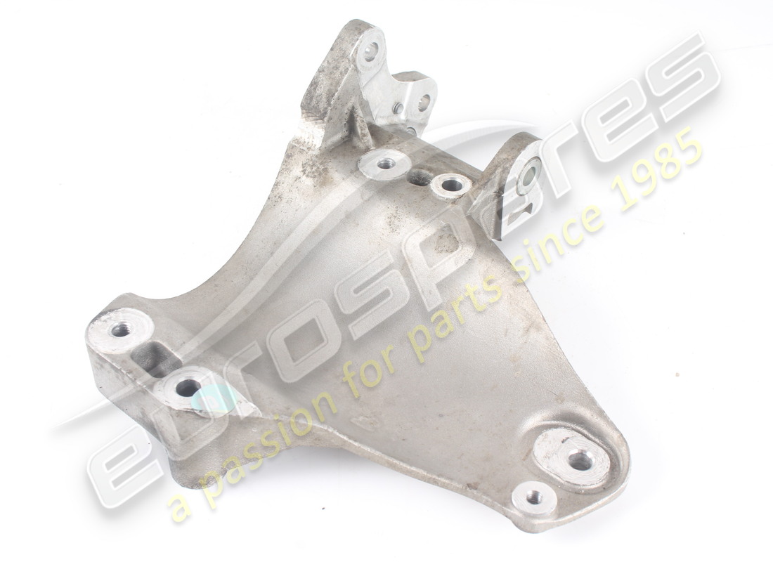 USED FERRARI BRACKET. PART NUMBER 325656 (3) used ferrari bracket. part number 325656 (3)