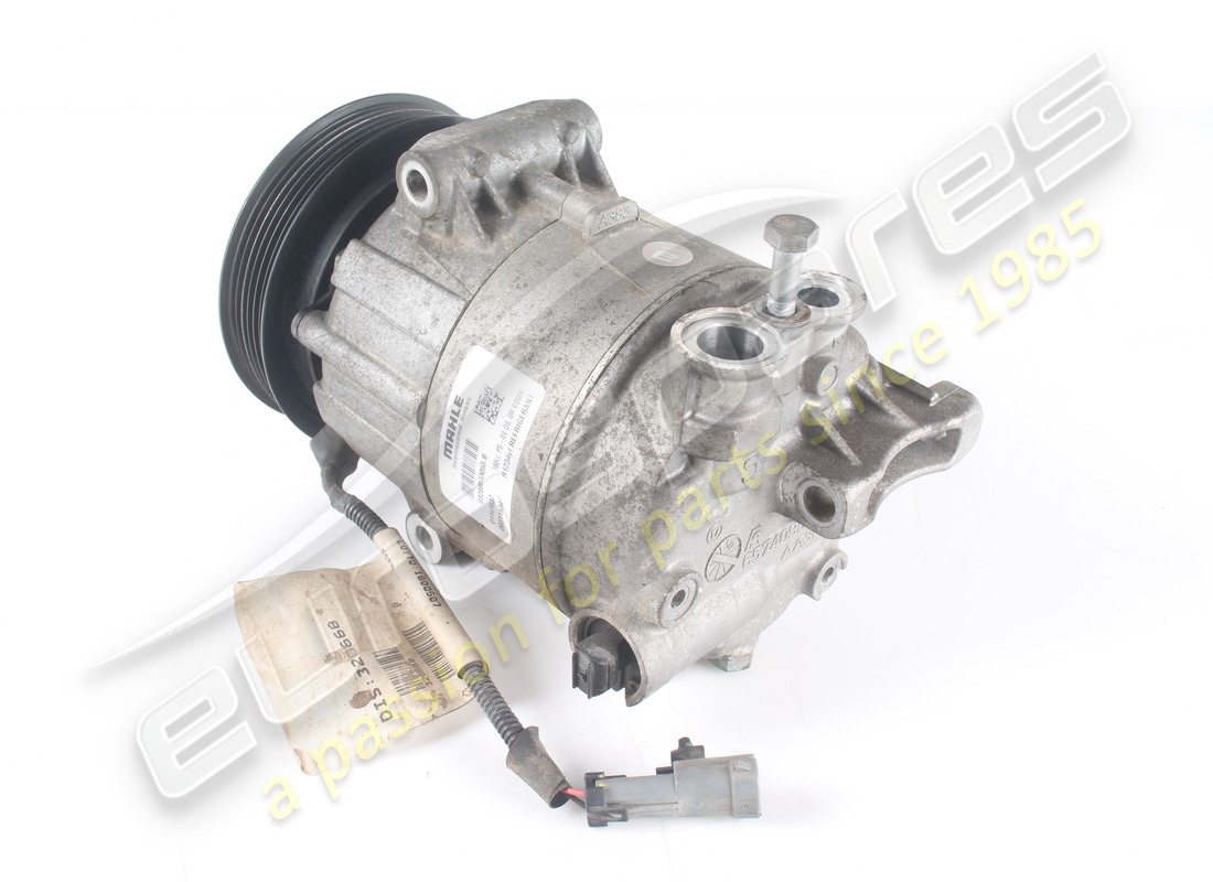 used ferrari air conditioning compressor. part number 311534 (3)