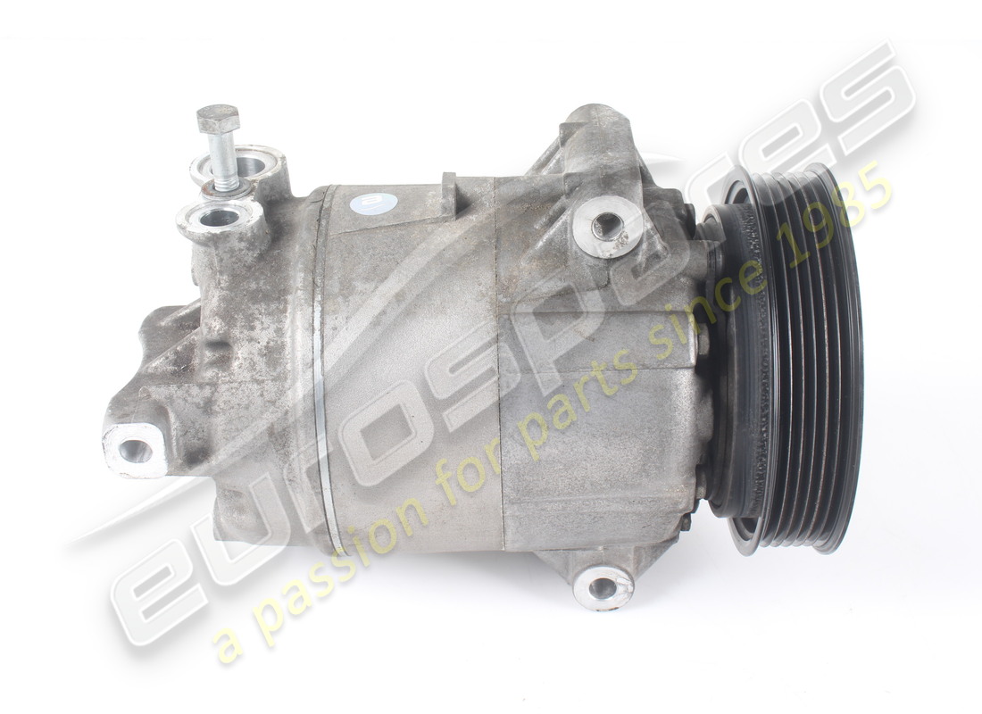 used ferrari air conditioning compressor. part number 311534 (2)