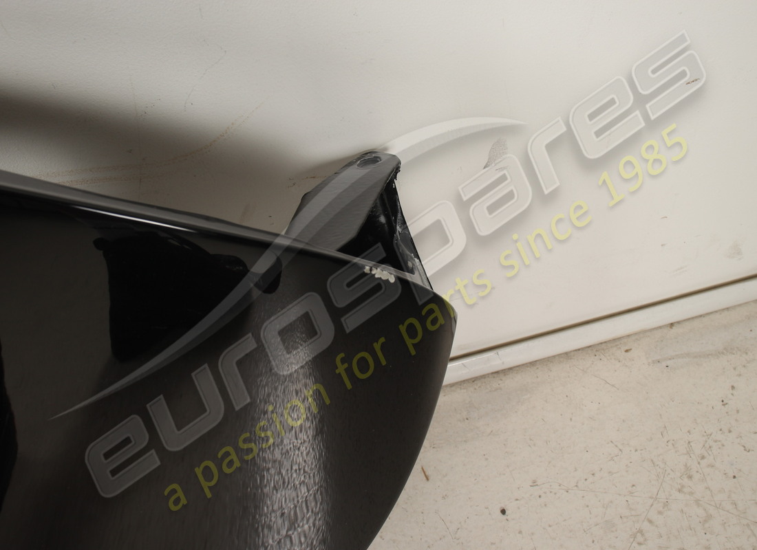 new (other) ferrari complete rear spoiler. part number 949122 (8)