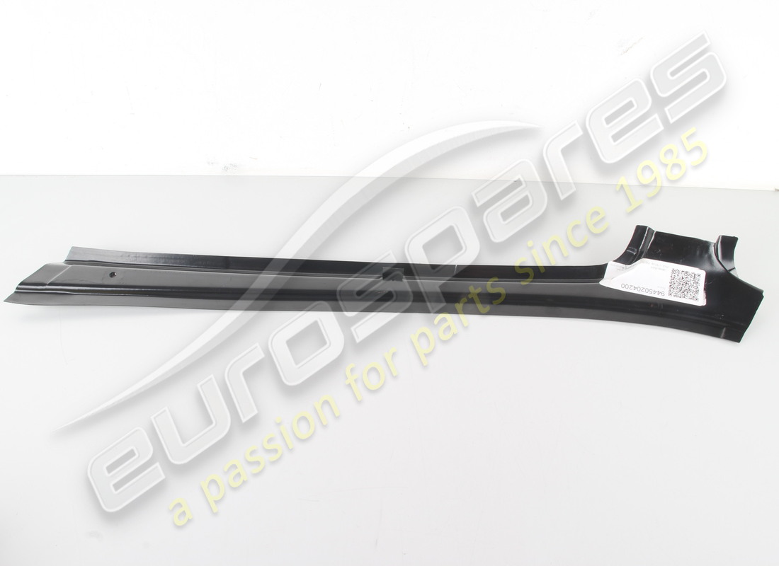 new porsche side panel. part number 94450204200 (1)