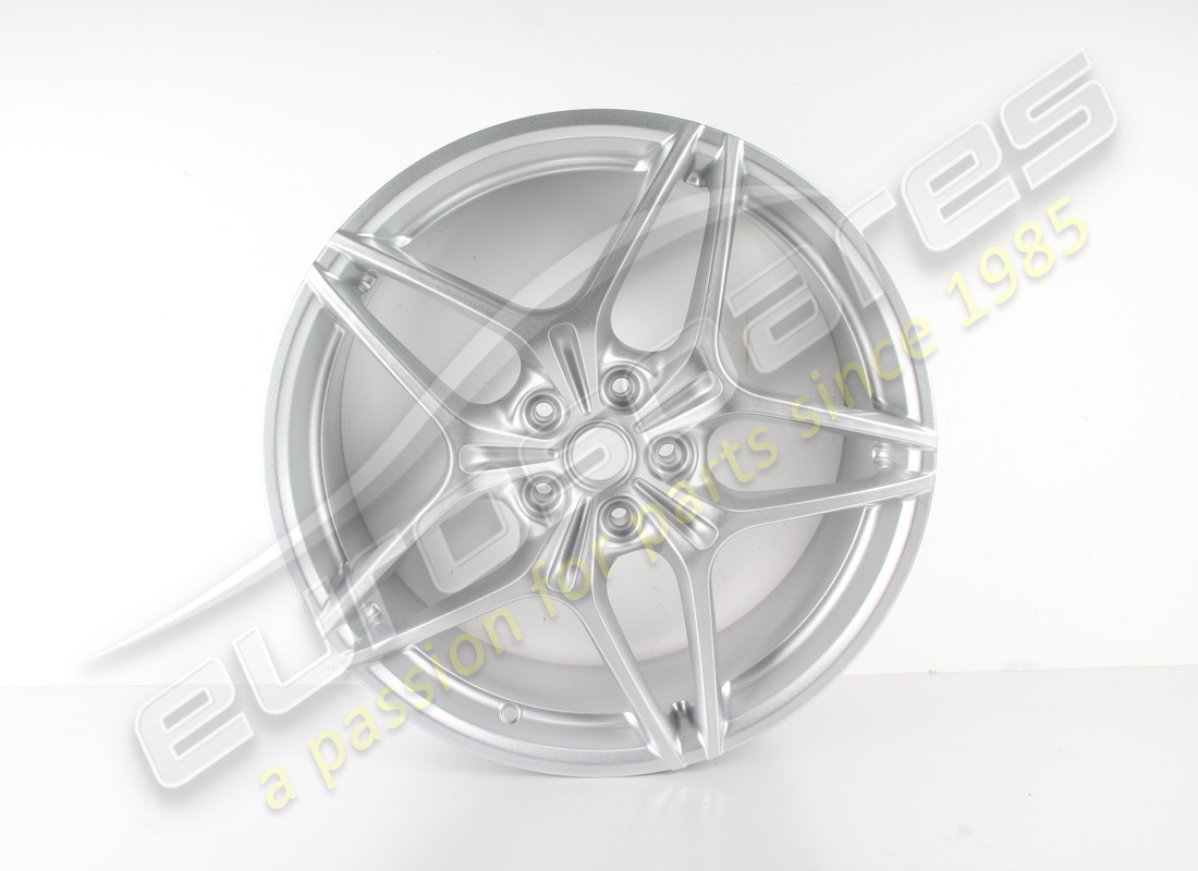 reconditioned ferrari front wheel. part number 301961 (1)