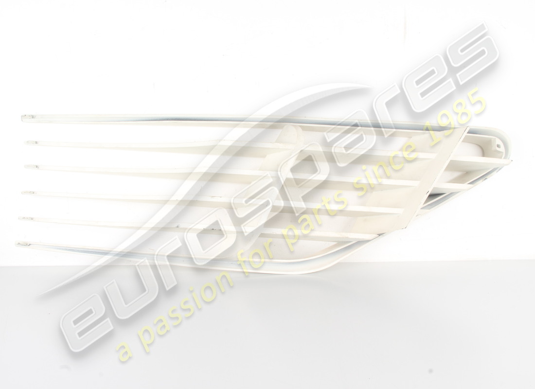 new ferrari rh side intake grille (plastic). part number 60671200 (5)