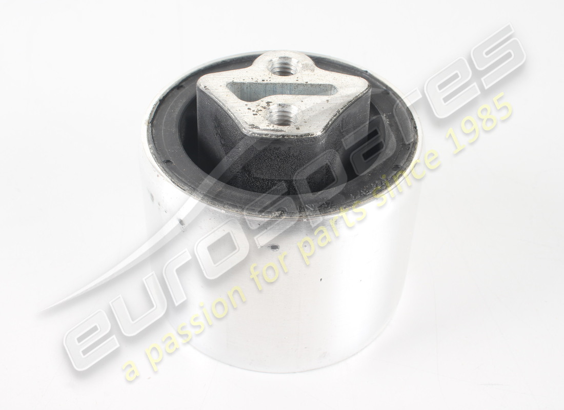 new porsche gearbox mounting. part number 95837505710 (1)