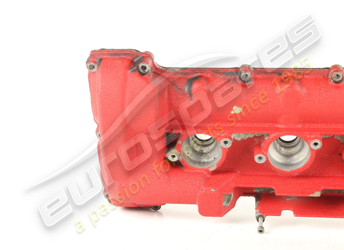 used maserati rh cylinder head cover. part number 187815 (2)