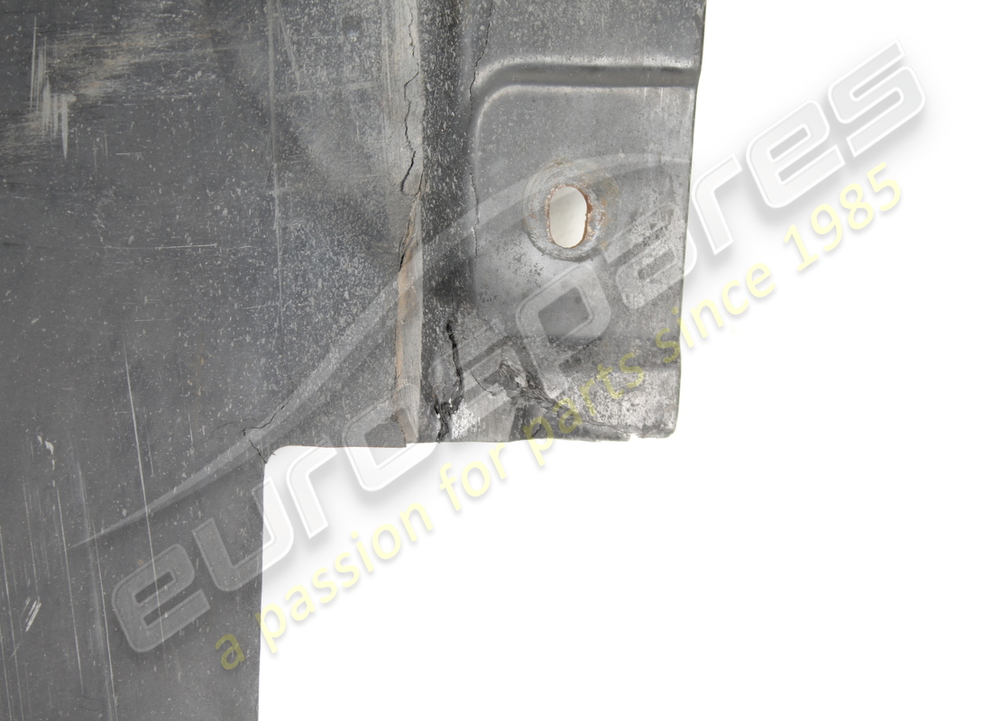 damaged ferrari lh rear section of front flat undertray element. part number 81176800 (2)