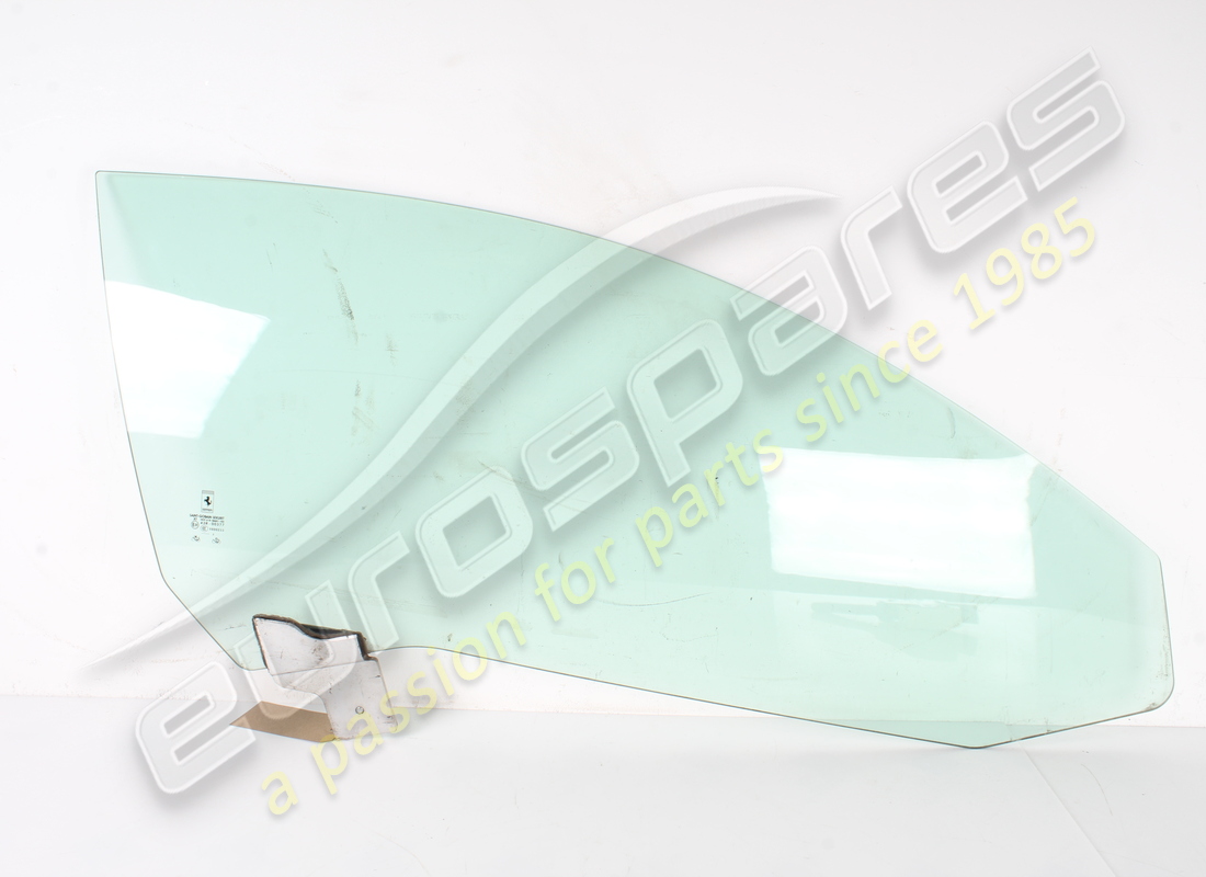 used ferrari rh door window. part number 83614600 (1)